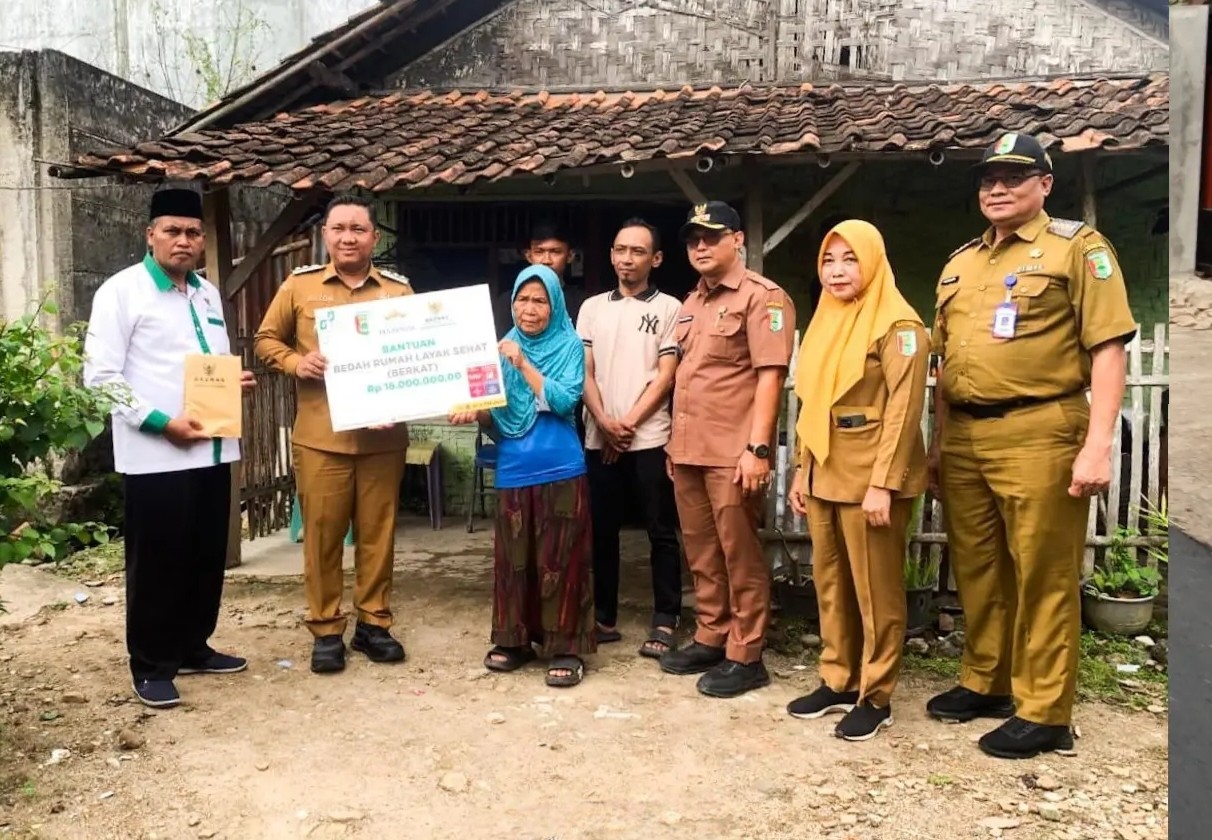 Wabup Antonius M.Ali Dan Baznas Serahkan Bantuan Bedah Rumah Layak Sehat Pada Warga Bagelen IMG_20251229_203418.jpg